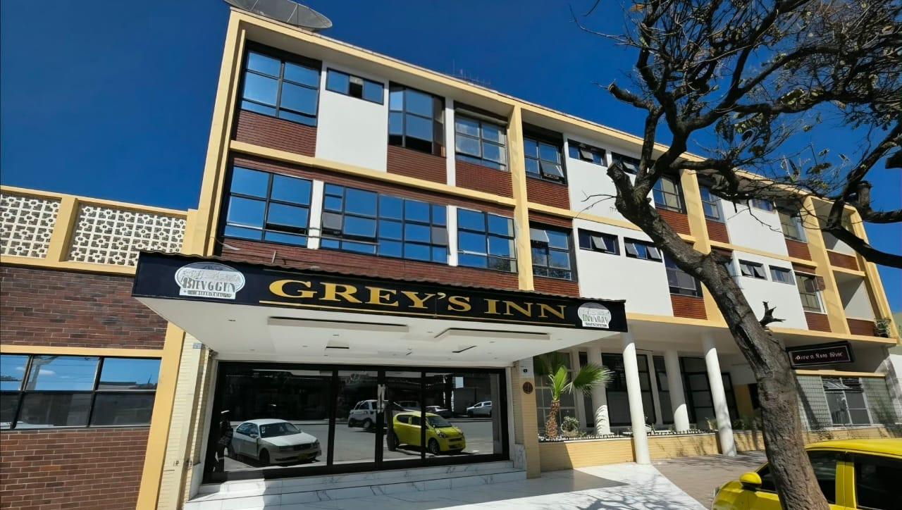 Greys Inn Hotel exterior and entrance